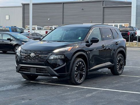 New 2026 Nissan Rogue Dark Armor image 8