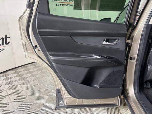 Used 2025 Nissan Murano SL image 23