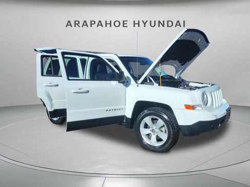 Used 2011 Jeep Patriot Latitude AWD/4WD image 4