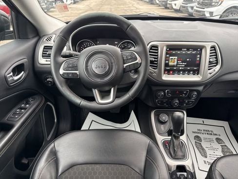 Used 2017 Jeep Compass Latitude w/ Popular Equipment Group image 17