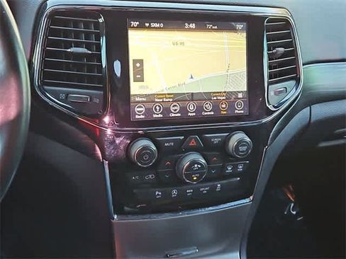 Used 2019 Jeep Grand Cherokee Altitude image 27