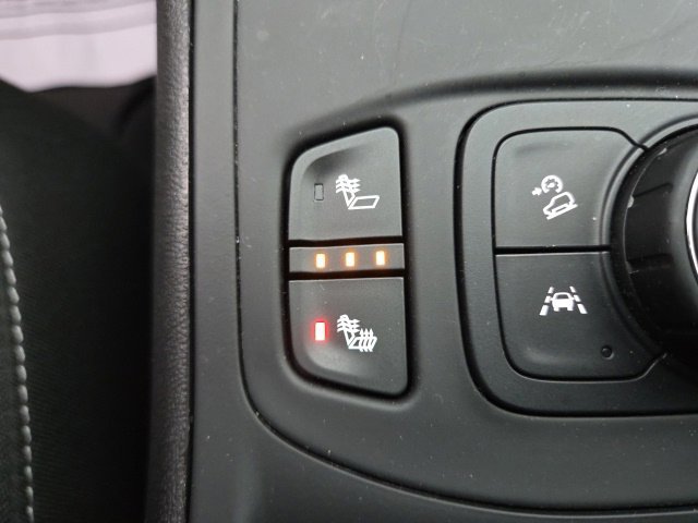 Used 2024 GMC Terrain SLE w/ Driver Convenience Package AWD/4WD image 7