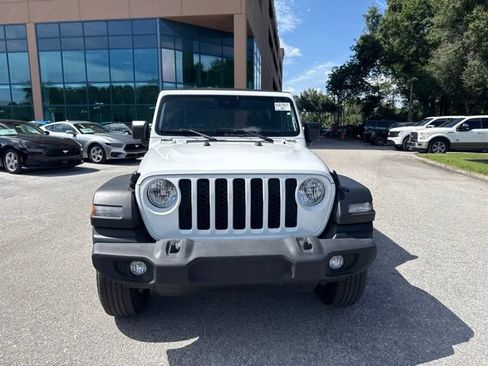 Used 2024 Jeep Wrangler Unlimited Sport AWD/4WD image 11