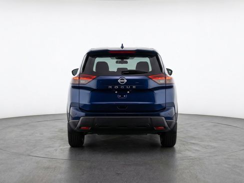 Used 2025 Nissan Rogue SV image 7