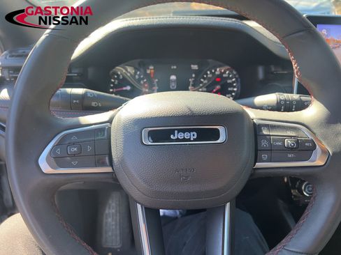 Used 2023 Jeep Compass Trailhawk image 44