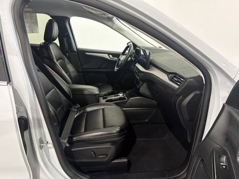 Used 2025 Ford Escape Platinum AWD/4WD image 20