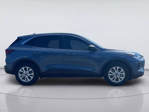 Used 2024 Ford Escape Active w/ Cold Weather Package FWD image 2