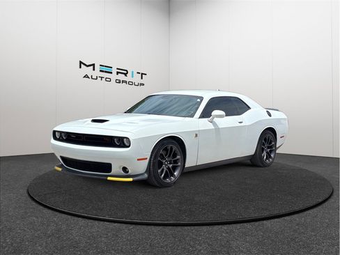 Used 2020 Dodge Challenger R/T Scat Pack w/ Plus Package RWD image 4