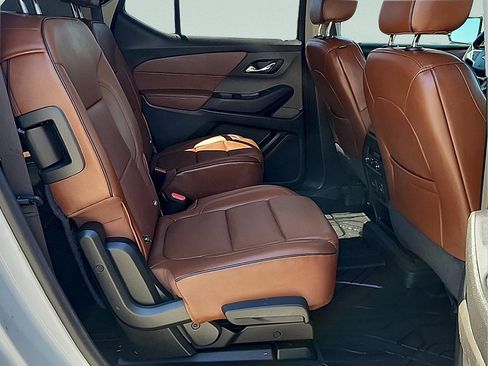 Used 2019 Chevrolet Traverse High Country AWD/4WD image 11