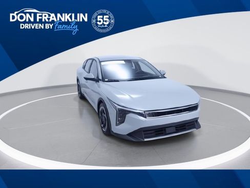 Used 2025 Kia K4 EX FWD image 1