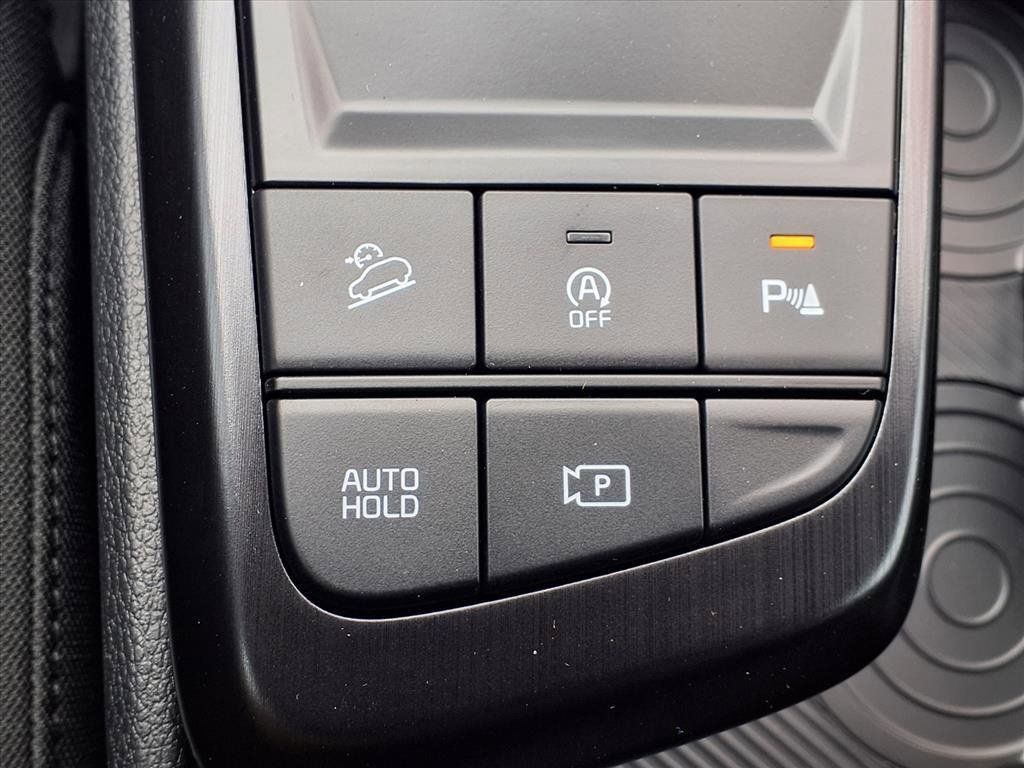 Certified 2026 Kia Sportage LX FWD image 9