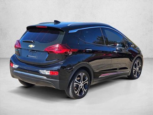 Used 2020 Chevrolet Bolt Premier w/ Infotainment Package image 5
