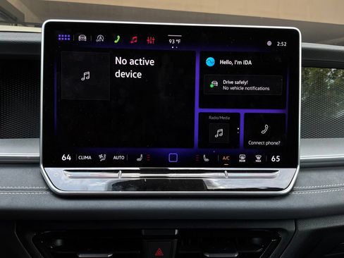 Used 2026 Volkswagen Tiguan SE FWD image 26