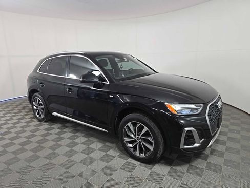 Used 2023 Audi Q5 2.0T Premium Plus w/ Premium Plus Package AWD/4WD image 3