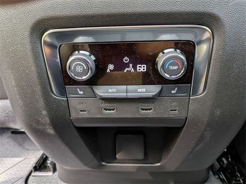 New 2026 Chevrolet Suburban Premier image 26