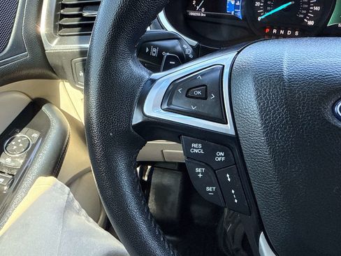 Used 2018 Ford Edge Titanium w/ Equipment Group 302A FWD image 24