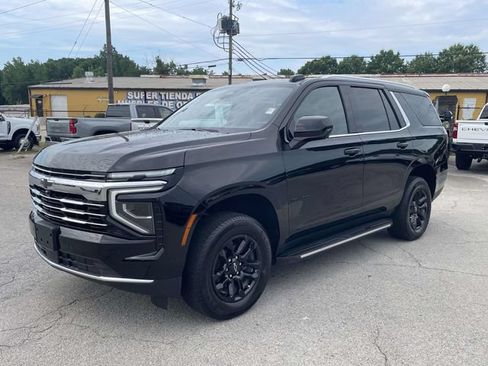 Used 2025 Chevrolet Tahoe LT AWD/4WD image 9