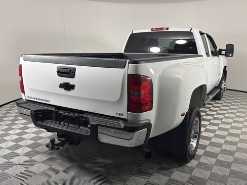 Used 2011 Chevrolet Silverado 3500 LTZ w/ LTZ Plus Package AWD/4WD image 5