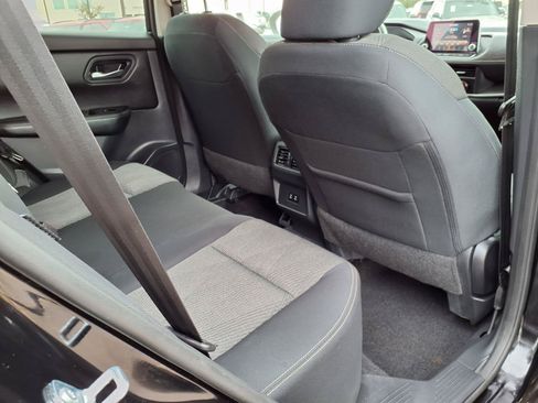 Used 2025 Nissan Rogue SV AWD/4WD image 13