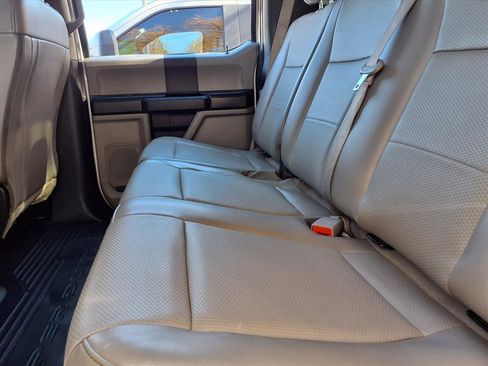 Used 2019 Ford F250 XL w/ Power Equipment Group image 5