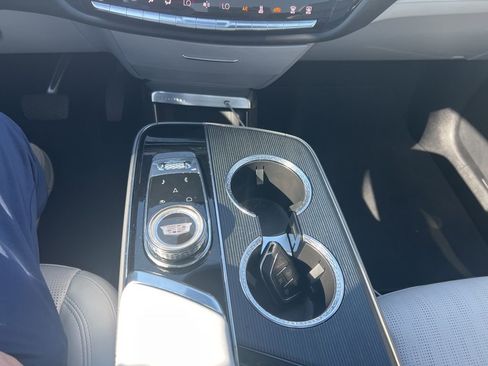 Used 2024 Cadillac Lyriq Luxury image 13