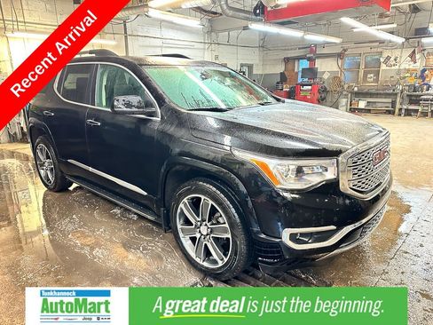 Used 2017 GMC Acadia Denali w/ Technology Package AWD/4WD image 1