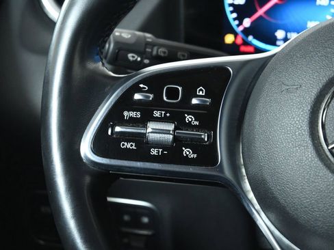 Certified 2022 Mercedes-Benz GLA 250 4MATIC image 18