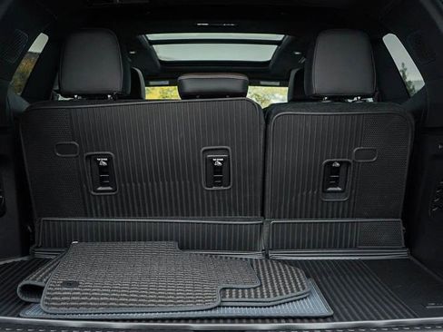 New 2026 GMC Acadia Denali Ultimate w/ LPO, Floor Liner Package image 8