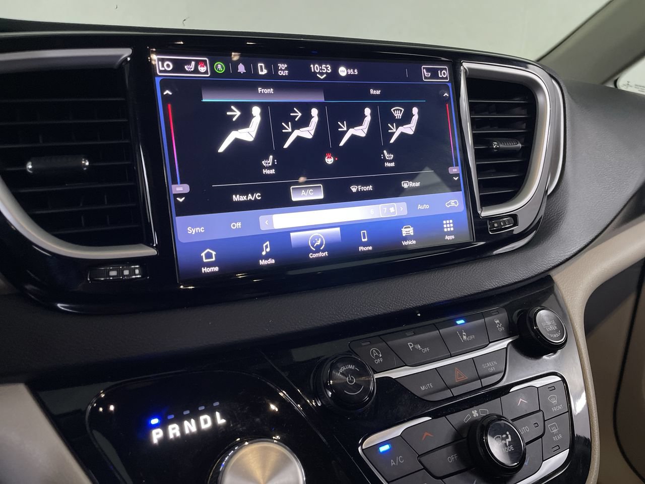 Used 2023 Chrysler Pacifica Touring-L FWD image 18