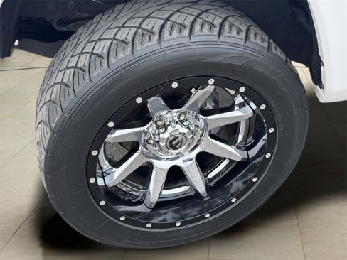 Used 2021 Toyota Tacoma TRD Sport w/ Technology Package image 23