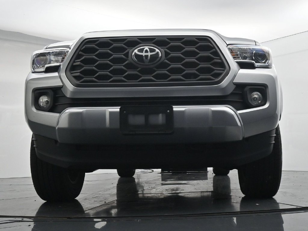 Used 2022 Toyota Tacoma TRD Sport AWD/4WD image 33