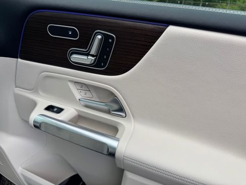 New 2026 Mercedes-Benz GLB 250 4MATIC image 22