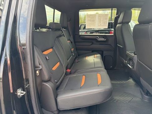 Used 2024 GMC Sierra 2500 AT4 AWD/4WD image 14