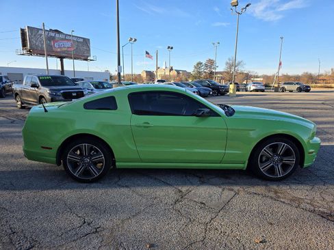 Used 2014 Ford Mustang Coupe w/ V6 Performance Package image 4