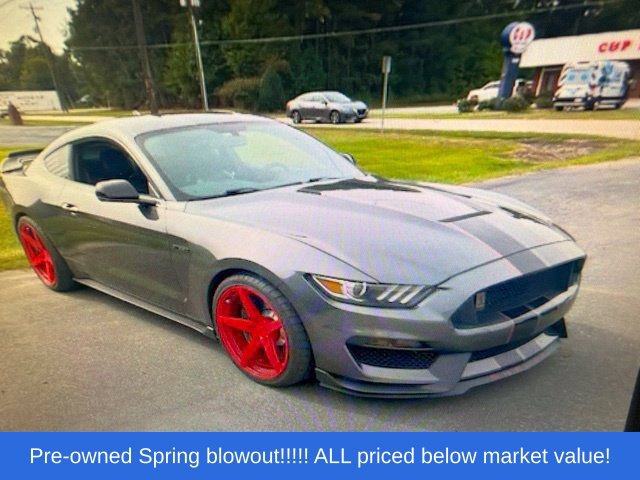 Used 2020 Ford Mustang Shelby GT350 w/ Technology Package RWD image 4