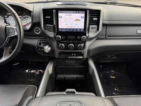 Used 2024 RAM 1500 Laramie image 22