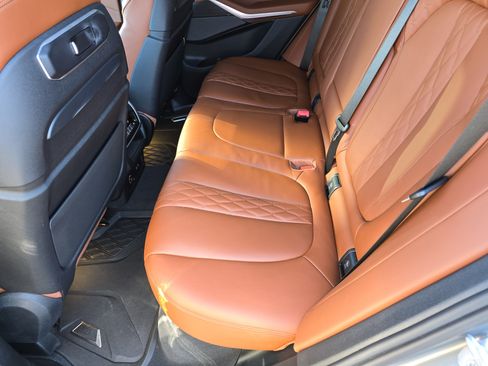 Used 2024 BMW X5 M60i w/ Executive Package image 17