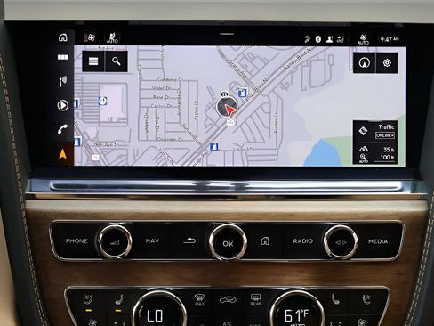Certified 2024 Bentley Bentayga Extended Wheelbase AWD/4WD image 17