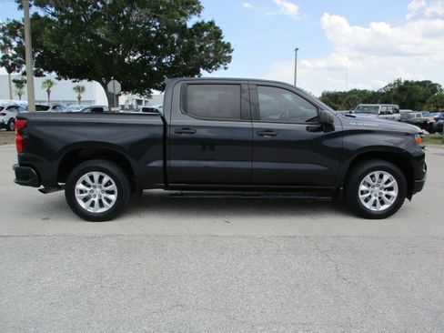 Used 2023 Chevrolet Silverado 1500 Custom image 8