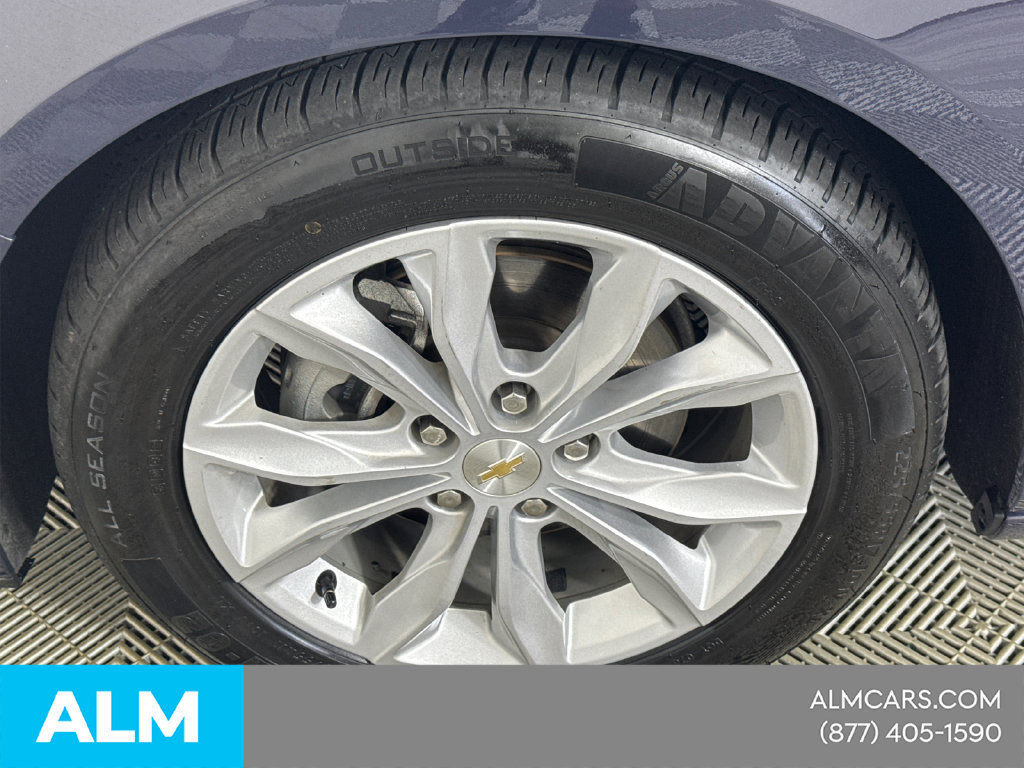Used 2025 Chevrolet Malibu LT FWD image 14