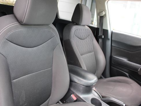 Used 2018 Kia Soul image 16