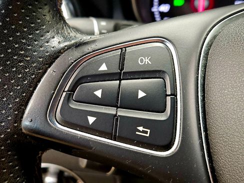 Used 2018 Mercedes-Benz CLA 250 4MATIC image 11