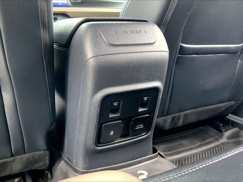 Used 2023 Ford Bronco Wildtrak image 36