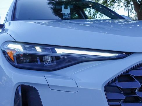 New 2025 Audi Q5 Prestige image 4