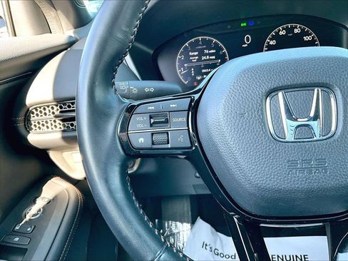 Used 2025 Honda HR-V Sport image 12