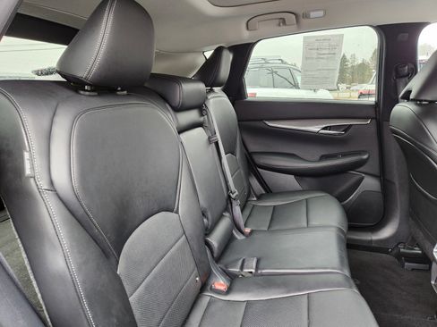 Used 2023 INFINITI QX50 Luxe image 15