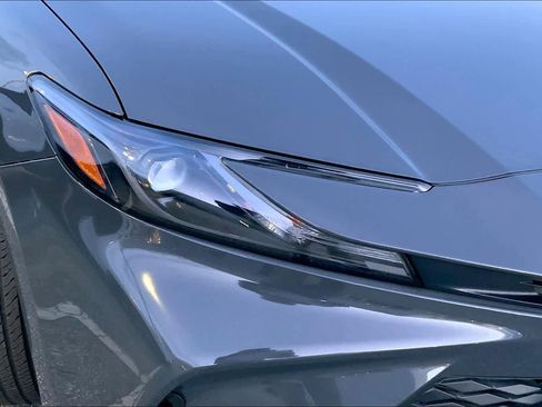 Used 2025 Toyota Camry LE image 25