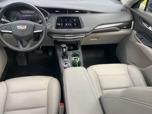 Certified 2023 Cadillac XT4 Premium Luxury FWD image 30