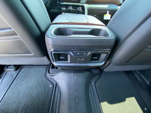 Used 2025 GMC Sierra 2500 Denali Ultimate w/ Max Trailering Package AWD/4WD image 26