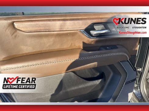 Used 2025 GMC Yukon XL Denali Ultimate image 20